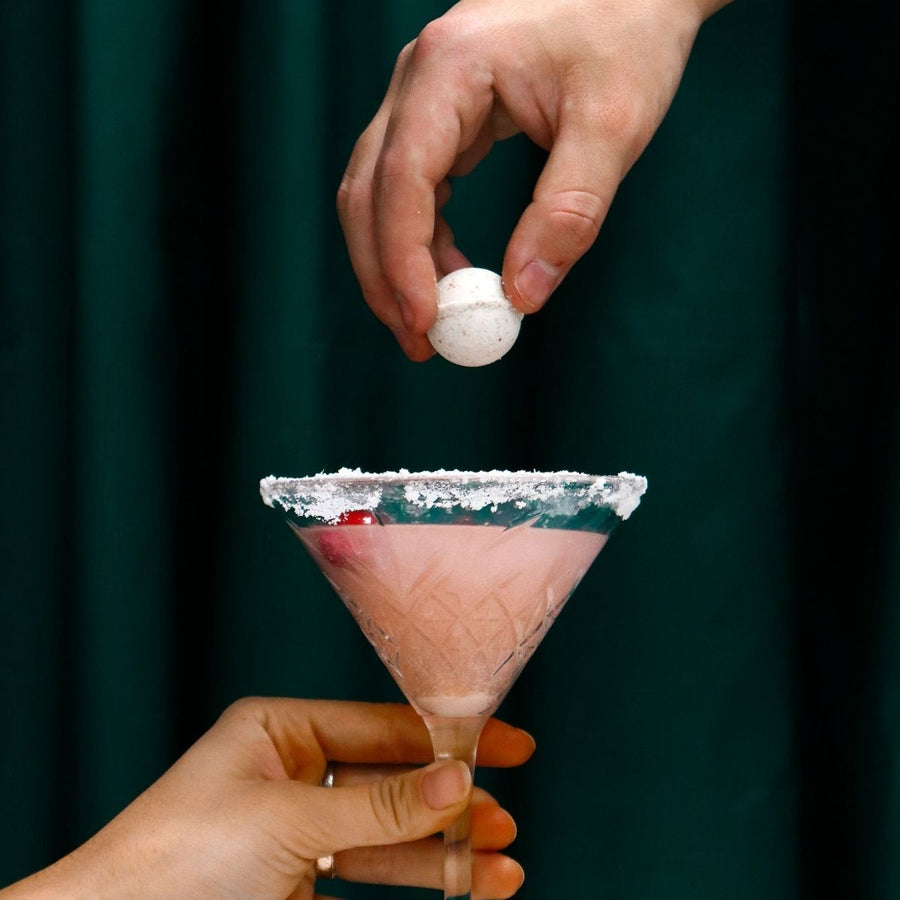 SANTA'S SECRET COCKTAIL BOMB